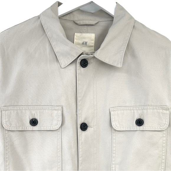 NWT H&M Light Gray Cotton Twill Cargo Workwear Shirt Jacket Chore Jacket - Picture 3 of 3